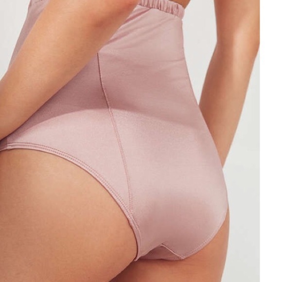 💞UOOutFromUnderHighWaistedRoseSilkyUndiesLingerie - Picture 5 of 5